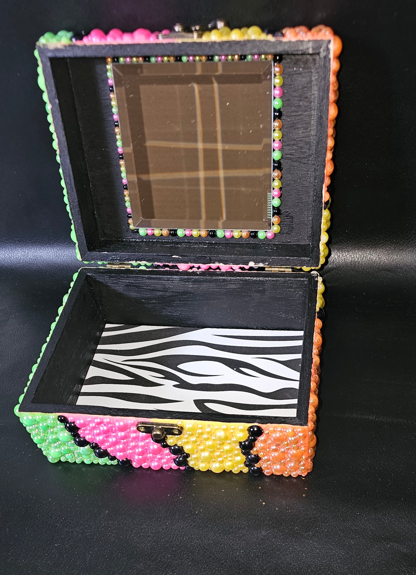 Large Neon Trinket Boxe