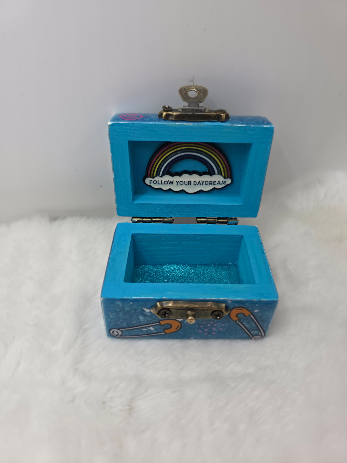 Crafty Girl Mini Trinket