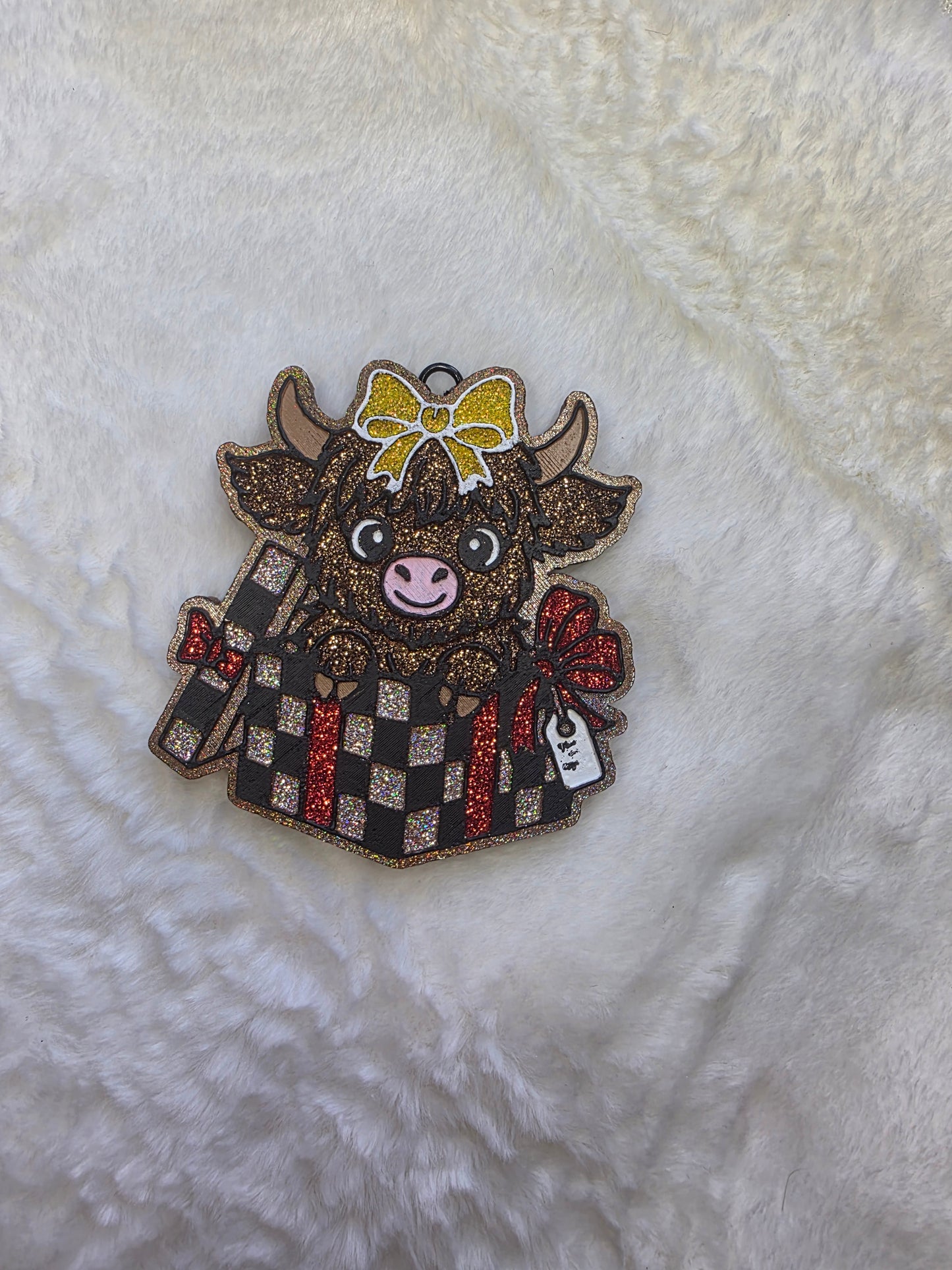 Highland Cow Present - RTS (TPC)